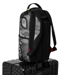3AM RIPTIDE SHARKNAUTICS HARDSHELL FULL-SIZE LUGGAGE